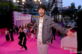 PINK CARPET_8 APRIL