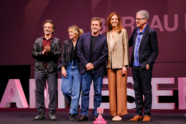 CANAL+ ICON AWARD - ERIC ROCHANT & THE BUREAU'S CAST