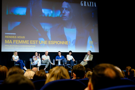 MA FEMME EST UNE ESPIONNE !