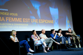 MA FEMME EST UNE ESPIONNE !